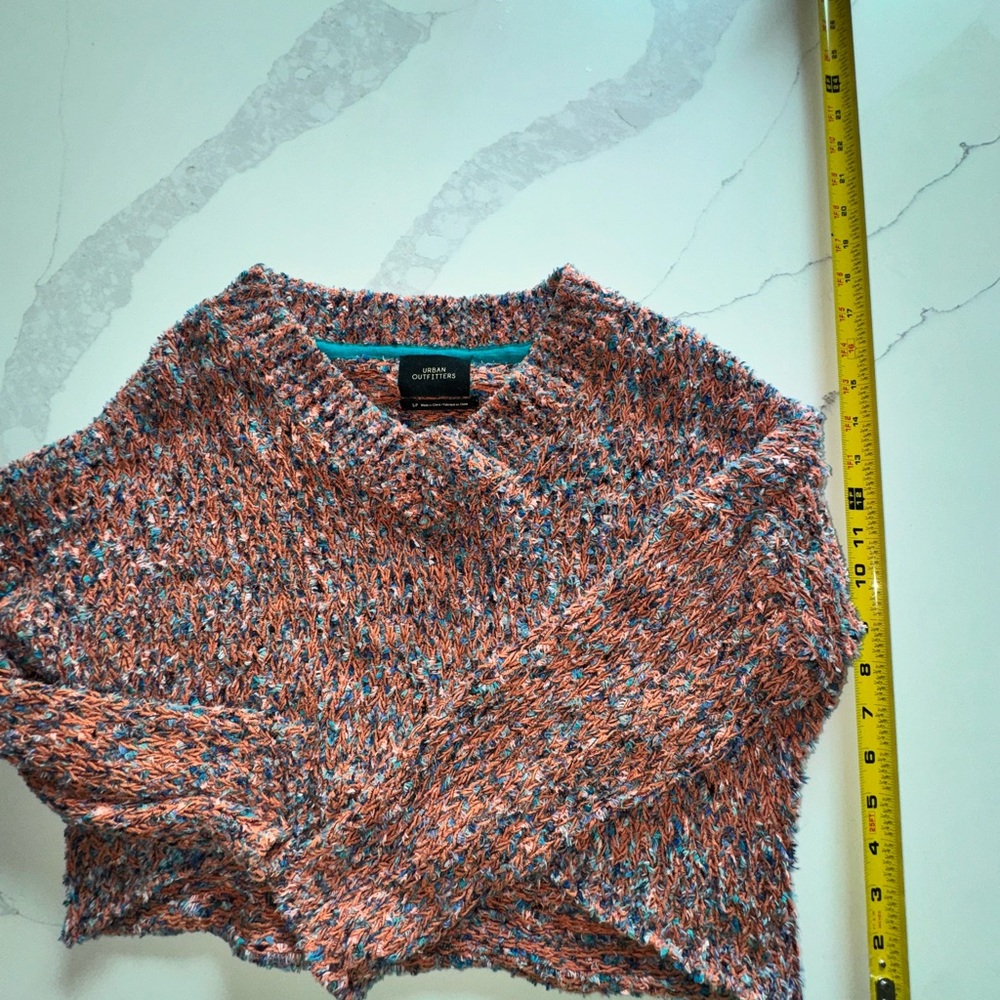 Urban Outfitters V-Neck Sweater in orange and Blue